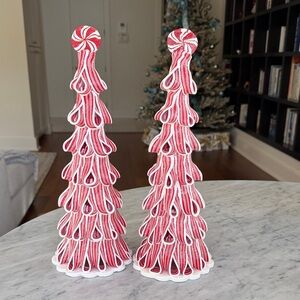 Festive Red and White Holiday Tree Decor